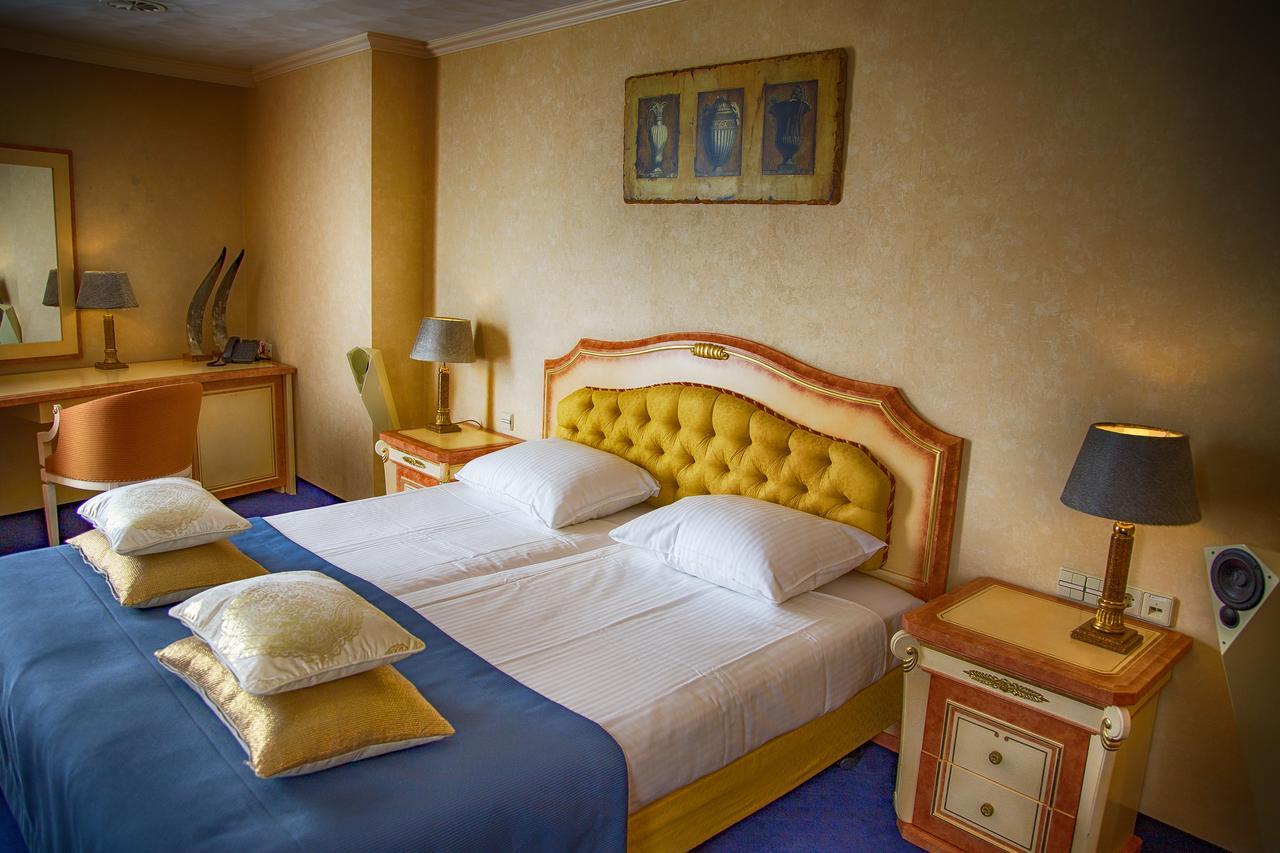 De Koperen Hoogte Hotel Lichtmis ภายนอก รูปภาพ
